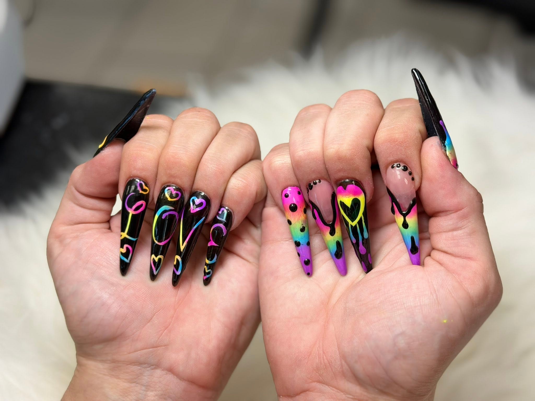 Guitar Nails Bar & Queen Spa nail art example